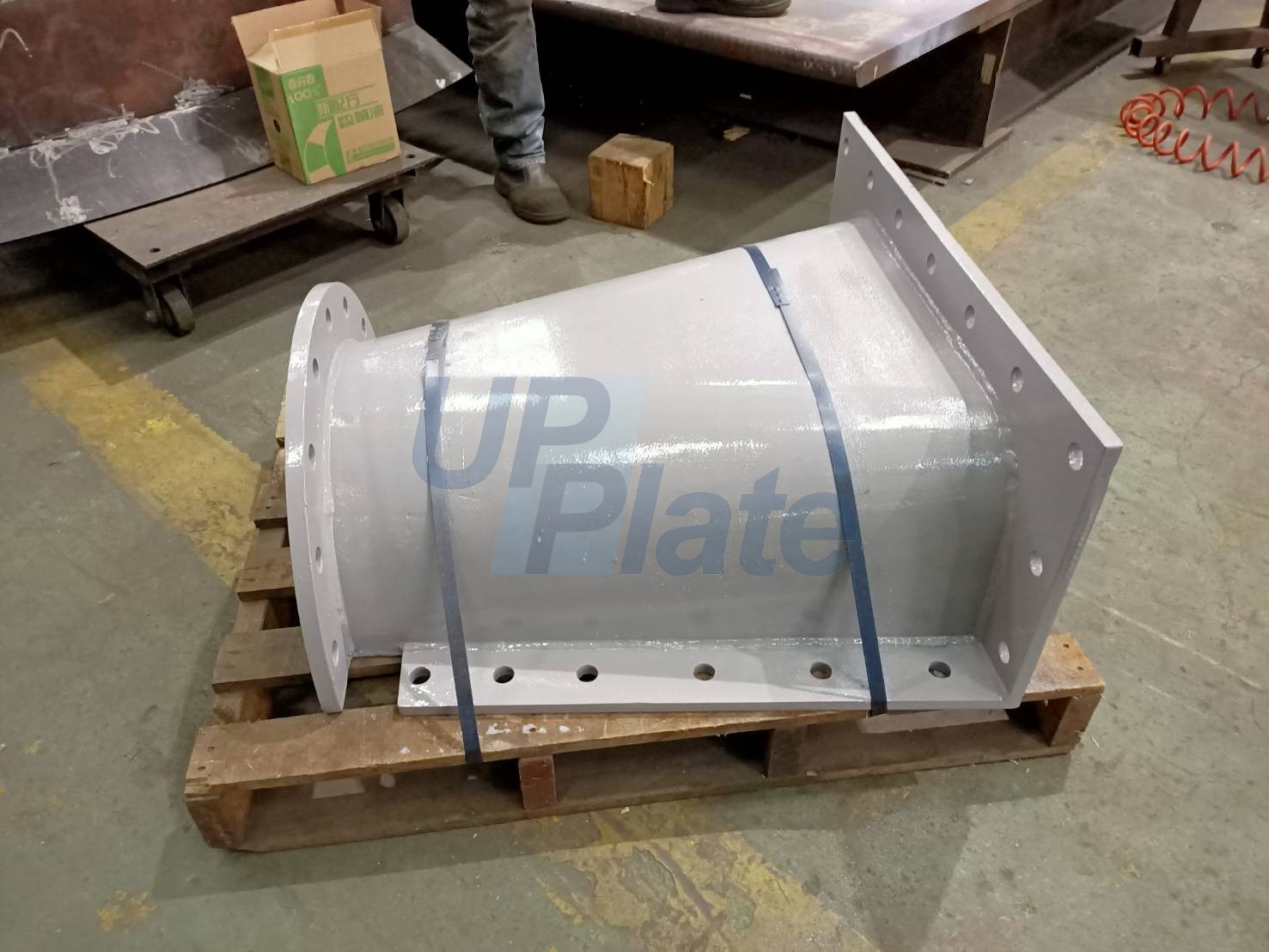 飼煤機煤斗本體