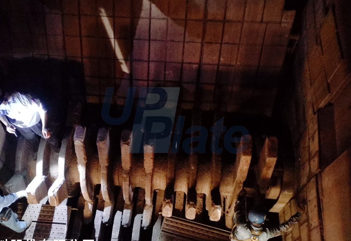 軌齒大爐條內部